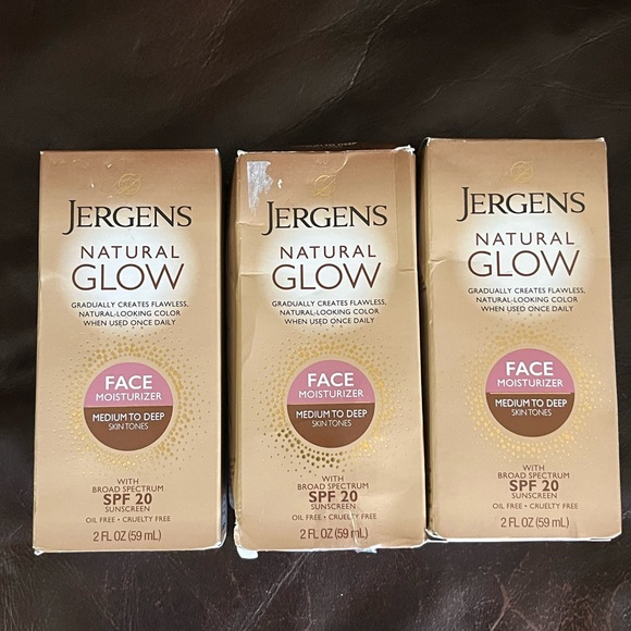 Jergens Bath & Body Jergens Natural Glow Face Moisturizer Medium To